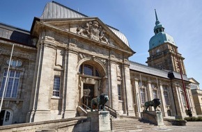 3sat: 3sat: "Museums-Check" in Darmstadt mit Bestsellerautorin Tanja Kinkel