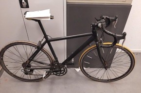 Bundespolizeiinspektion Bremen: BPOL-HB: Bundespolizisten stellen Rennrad sicher - Eigentümer des Fahrrads gesucht