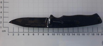 Bundespolizeidirektion Sankt Augustin: BPOL NRW: Bundespolizei nimmt 33-Jährigen nach Diebstahl und Bedrohung mit Messer am Mönchengladbacher Hauptbahnhof fest