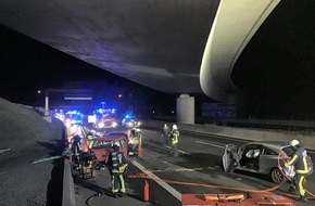 Feuerwehr Bochum: FW-BO: Verkehrsunfall mit eingeschlossener Person