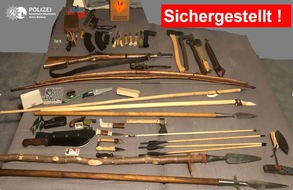 Kreispolizeibehörde Borken: POL-BOR: Isselburg - Zahlreiche Waffen sichergestellt