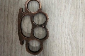 Bundespolizeidirektion Sankt Augustin: BPOL NRW: Bundespolizei stellt Schlagring bei Luftsicherheitskontrolle sicher.