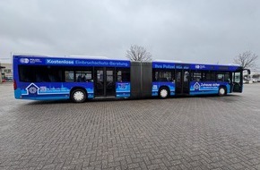 Polizei M&uuml;nster: POL-MS: Das Netzwerk "Zuhause Sicher" und die Polizei M&uuml;nster pr&auml;sentieren neu foliierten Bus der Schutzgemeinschaft M&uuml;nster