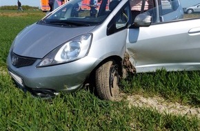 Polizei Minden-Lübbecke: POL-MI: Kontrolle über Auto verloren: 81-Jähriger schwer verletzt