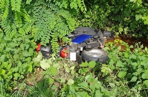 Polizeiinspektion Wilhelmshaven/Friesland: POL-WHV: Diebstahl in Zetel - Motorroller konnte durch einen Zeugen aufgefunden werden - Ermittlungen ergaben, dass das Fahrzeug kurz zuvor entwendet wurde (mit Bild)