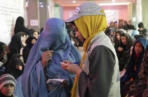 Help - Hilfe zur Selbsthilfe e.V.: Winteranbruch in Afghanistan / Help warnt: Sechs Millionen Menschen sehen Winter schutzlos entgegen