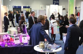 Messe Berlin GmbH: Neue Kongressmesse micro photonics in Berlin eröffnet
