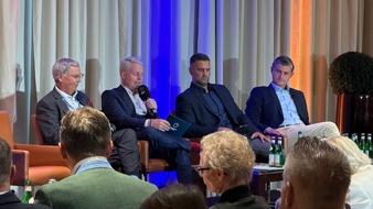 Innovation Circle Managementgesellschaft mbH: Christian Lindner feiert Wirtschaftspremiere an der Seite von Bernhard Schindler / Hamburgs SCHINDLER Circle Powerday wird zum Mega-Erfolg
