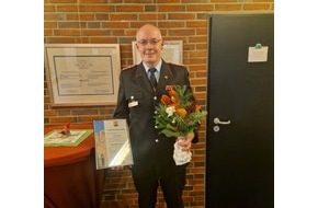 Kreisfeuerwehr Oldenburg: FW-OLL: J&ouml;rg Schmidt zum Gemeindebrandmeister der Feuerwehr Hude ernannt