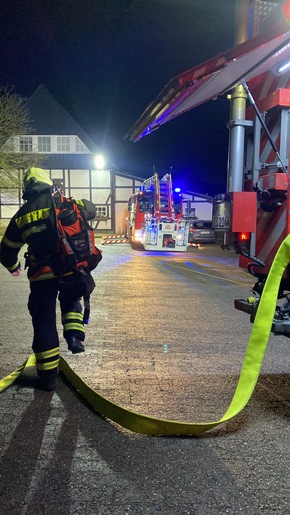 Feuerwehr Iserlohn: FW-MK: Brandeinsatz am frühen Morgen