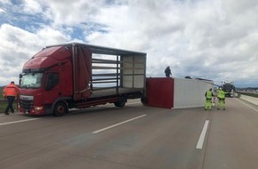 Autobahnpolizeiinspektion: API-TH: Schwere Sturmböen kippen Lkw-Anhänger auf A 4 bei Gera um!