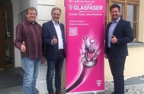 Deutsche Telekom AG: Rund 1.000 Glasfaseranschlüsse für Neuhaus am Inn