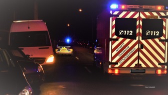 Polizei Mönchengladbach: POL-MG: Alkoholisierter Fahrer eines Lieferwagens bei Verkehrsunfall leicht verletzt