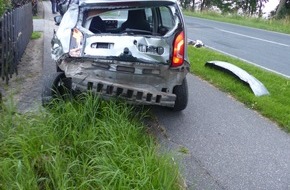 Polizeiinspektion Cuxhaven: POL-CUX: Verkehrsunfall mit hohem Sachschaden - Fotos vorhanden