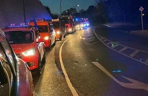 Feuerwehr Solingen: FW-SG: Feuerwehren aus dem St&auml;dtedreieck Solingen/Wuppertal/Remscheid unterst&uuml;tzen beim Waldbrand in H&uuml;rtgenwald /Eifel