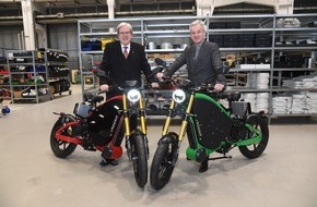 eROCKIT Group: E-Motorcycle "Made in Germany": Brandenburg's Minister of Economic Affairs Jörg Steinbach visits eROCKIT production