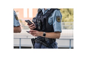 BPOL NRW: Bundespolizei Vollstreckt Offene Haftbefehle Wegen Betruges ...