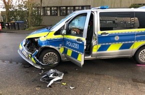 Polizei Münster: POL-MS: Mutmaßliche Diebe rammen Streifenwagen der Polizei - 44-Jähriger festgenommen