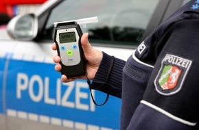 Polizei Mettmann: POL-ME: Aufmerksame Zeugin meldet Trunkenheitsfahrt - Erkrath - 1910134