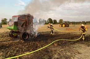 Polizeiinspektion Stade: POL-STD: Rundballenpresse bei landwirtschaftlichen Arbeiten in Kutenholz in Brand geraten