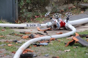 Feuerwehr und Rettungsdienst Bonn: FW-BN: Gasaustritt nach Bohrarbeiten