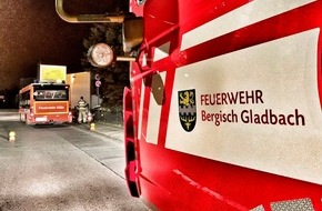 Feuerwehr Bergisch Gladbach: FW-GL: Vier Verletzte nach Kohlenmonoxid-Austritt in Mehrfamilienhaus im Stadtteil Heidkamp von Bergisch Gladbach