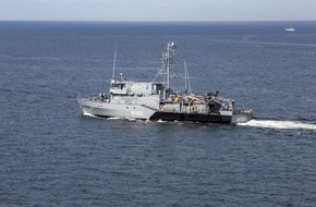 Presse- und Informationszentrum Marine: Die Welt ein kleines Stückchen sicherer gemacht- Minenjagdboot "Dillingen" kehrt aus NATO-Einsatz zurück