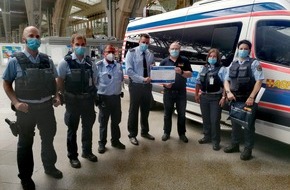 Bundespolizeiinspektion Leipzig: BPOLI L: Leipziger Bundespolizei unterstützt Projekt Wünschewagen mit 1580EUR