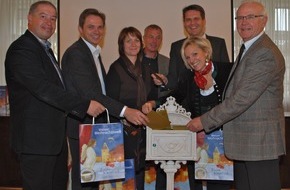 Stadtmarketing Wels GmbH: Himmlisches Wolkenreich im Ledererturm - BILD