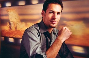 Kabel Eins: Alexander Mazza stürzt sich ins Abenteuer! / "Abenteuer Natur" / Ab 09. März 2002, immer samstags um 18:50 Uhr bei Kabel 1
