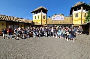Feuerwehr Kirchhundem&nbsp;: FW-OE: Jugendfeuerwehr der Gemeinde Kirchhundem erlebt unvergesslichen Tag im Fort Fun