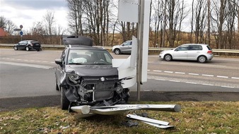 Polizeidirektion Neuwied/Rhein: POL-PDNR: Wissen - Verkehrsunfall mit einer leichtverletzten Person