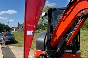 Vodafone GmbH: Gigabit-schnelles Internet für den Ortenaukreis: Heute Glasfaser-Spatenstich in Achern