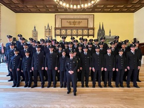 BPOL NRW: Bundespolizei am Flughafen Köln/Bonn vereidigt neue Kolleginnen und Kollegen +++Foto+++