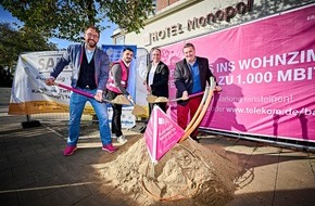 Deutsche Telekom AG: Telekom startet Glasfaserausbau in Gelsenkirchen-Buer - Stadt Gelsenkirchen und Deutsche Telekom feiern Spatenstich
