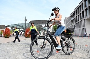 Polizeipräsidium Hamm: POL-HAM: Polizei Hamm und ADFC laden ein - Offenes Pedelec-Training am Willy-Brandt-Platz