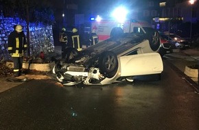 PD Rheingau-Taunus - Polizeipräsidium Westhessen: POL-RTK: Nächtliche Autofahrt endet auf dem Autodach