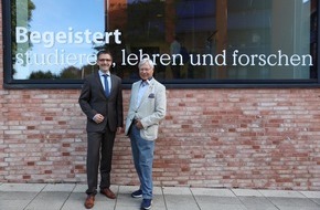 Hochschule Bremerhaven: Prof. Dr. Benedikt Klobes erhält Research Award 2025 der Hochschule Bremerhaven - Auszeichnung für herausragende Forschungsleistungen und Publikationsstärke