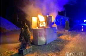 Polizeipräsidium Westpfalz: POL-PPWP: "Blitzer" geht in Flammen auf - Zeugen gesucht!