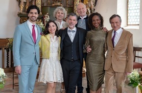 ARD Das Erste: Goldene Hochzeit im "Sturm der Liebe": ein Fest mit besonderen Gästen zur 4500. Folge