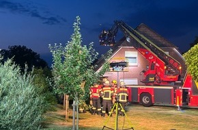 Kreisfeuerwehr Rotenburg (W&uuml;mme): FW-ROW: Feuer im Dachstuhl - Feuerwehr verhindert Schlimmeres