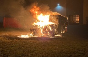 Kreispolizeibehörde Wesel: POL-WES: Kamp- Lintfort - Brand eines Papiercontainers