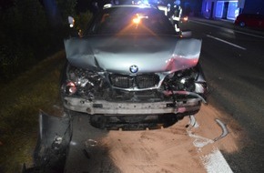 Kreispolizeibehörde Herford: POL-HF: Auffahrunfall- Fahrenden Peugeot übersehen