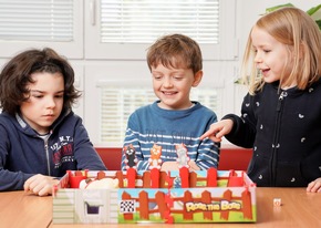 Drei nominierte Piatnik Spiele für den "Deutschen Spielzeugpreis" 2023: April, April - Art Gallery - Ross, the Boss