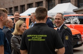 Feuerwehr Stuttgart: FW Stuttgart: 50 Jahre Rettungsdienst bei der Feuerwehr Stuttgart