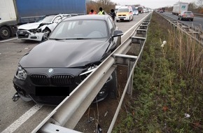 Polizeidirektion Kaiserslautern: POL-PDKL: A6/Bruchmühlbach-Miesau, Hoher Sachschaden nach Auffahrunfall