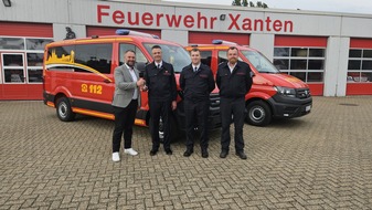 Feuerwehr Xanten: FW Xanten: Feuerwehr Xanten st&auml;rkt Einsatzf&auml;higkeit mit zwei neuen Mannschaftstransportfahrzeugen
