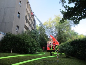 FW-MH: Ausgedehnter Wohnungsbrand - Keine Verletzten