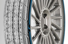 Goodyear Germany GmbH: Für Flotten autonomer Elektroautos in den Städten von morgen: Goodyear präsentiert smarten Konzeptreifen IntelliGrip Urban für verbesserte Energieeffizienz