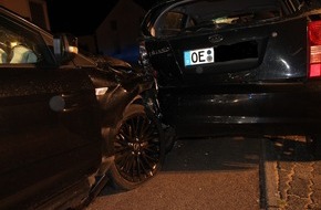 Kreispolizeibehörde Olpe: POL-OE: Angetrunkener Fahrzeugführer kollidiert mit geparktem PKW